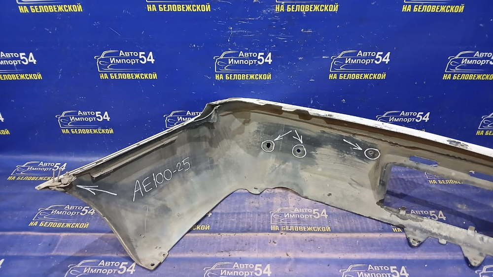 Бампер задний TOYOTA SPRINTER 1991