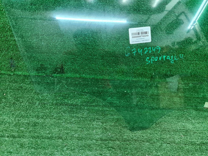 Стекло двери переднее правое KIA Sportage 4 16-22