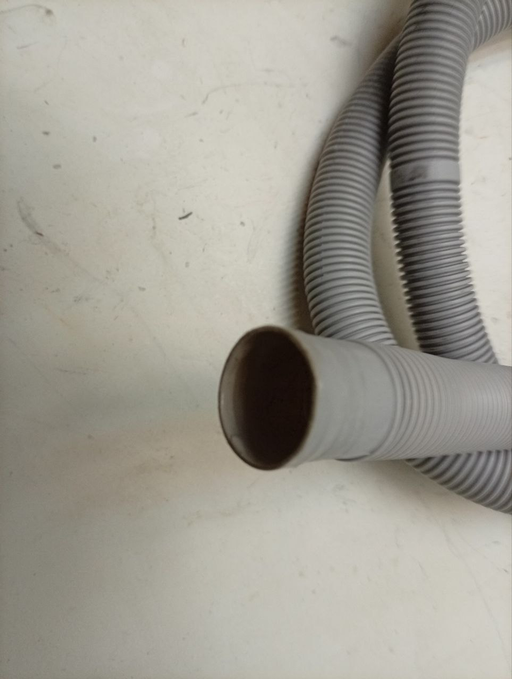 WF602W0BCWQ/LP кт23 Сливной шланг для стиральной машины Samsung DC97-14291D б/у