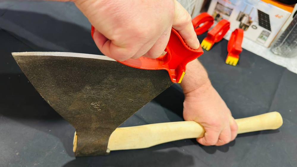 Точилка для ножей и ножниц