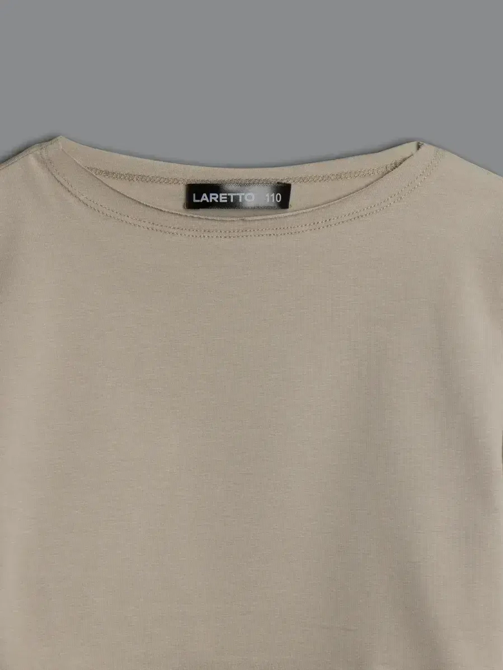 Лонгслив для девочки укороченный, бежевый