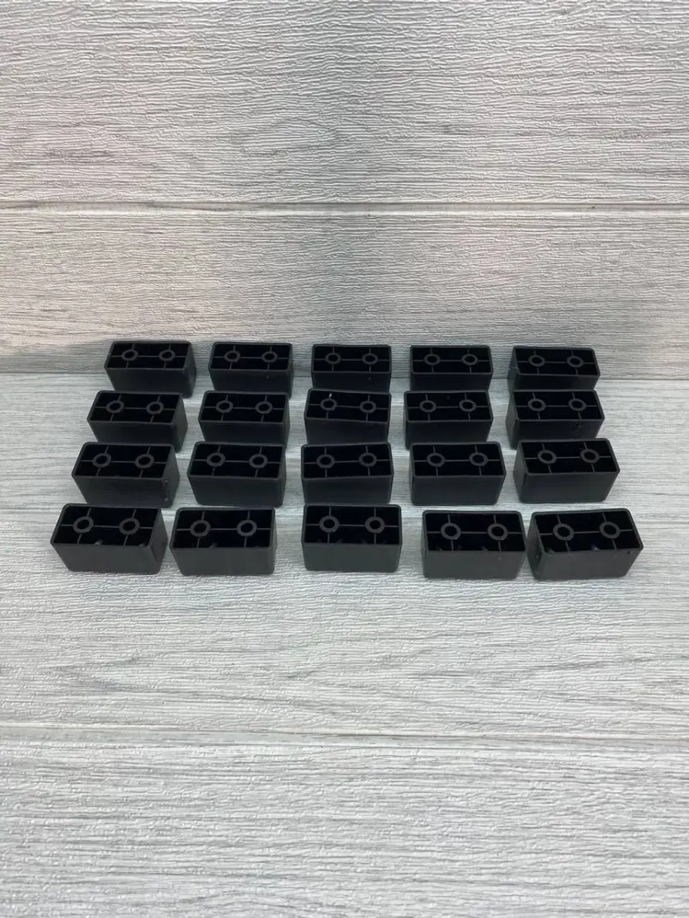 Пластиковые ножки для мебели дивана шкафа тумбочки стола