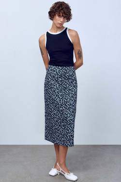 Юбка из легкого денима с анималистичным принтом