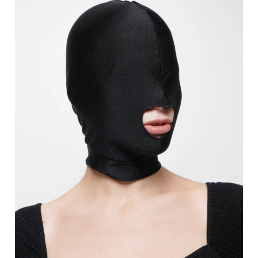 Маска-шлем с отверстием для рта