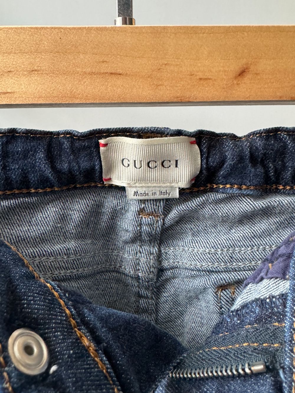 Джинсы Gucci, 92