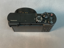 Panasonic Lumix DC-TZ202, налет на линзе