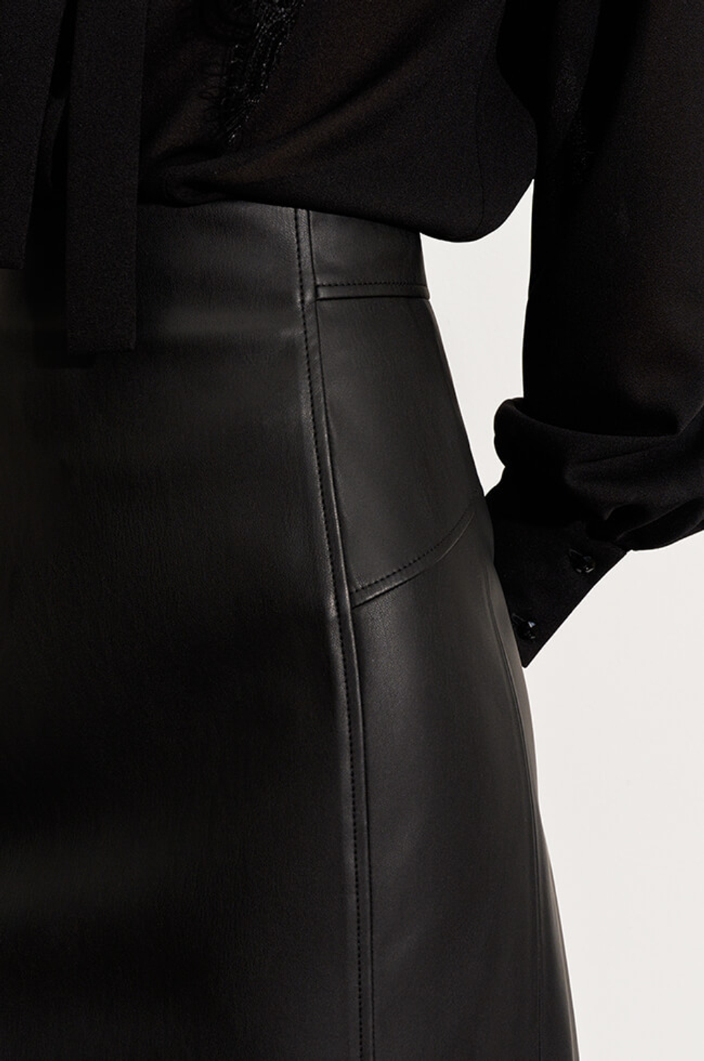 4791 Юбка женская (черный)