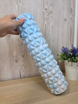 Ролик массажный для йоги и фитнеса 45см бело-голубой