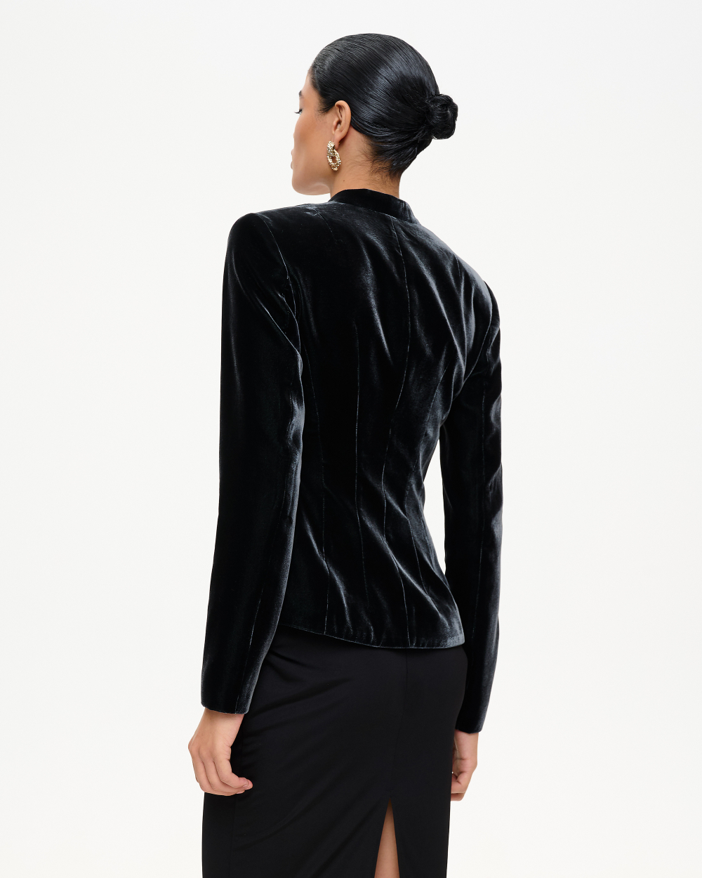 Жакет приталенный из бархата