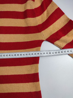 Свитер с шерстью 44 размер