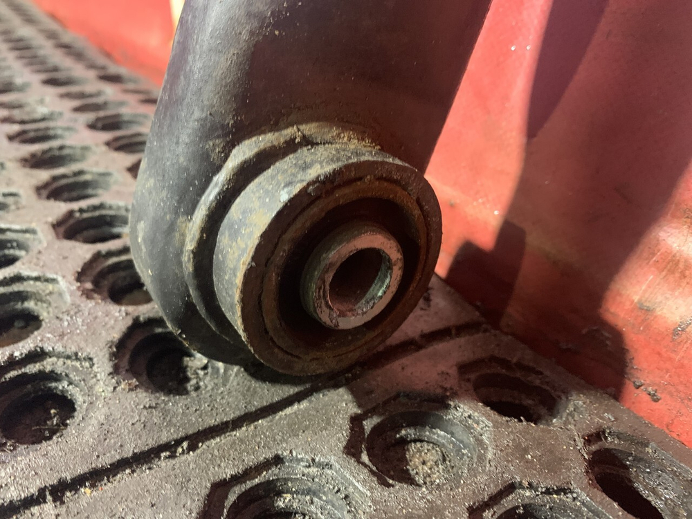 Стабилизатор задний 2023г.