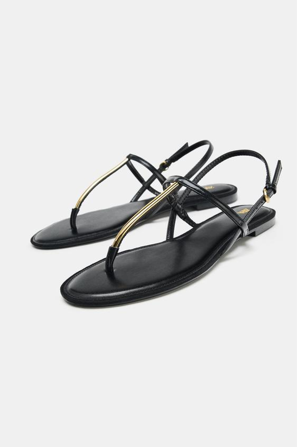 ZARA САНДАЛИИ С МЕТАЛЛИЧЕСКОЙ АППЛИКАЦИЕЙ, ЧЕРНЫЙ