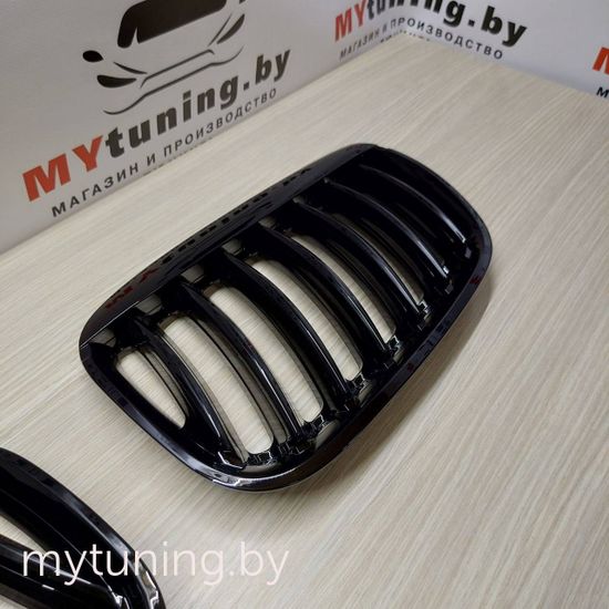 Решетка (ноздри) радиатора GLOSSY BLACK для BMW X5 E53 LCi
