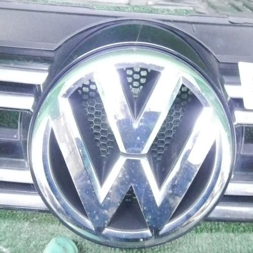 Решетка радиатора VW Tiguan 1 (2011-2018)