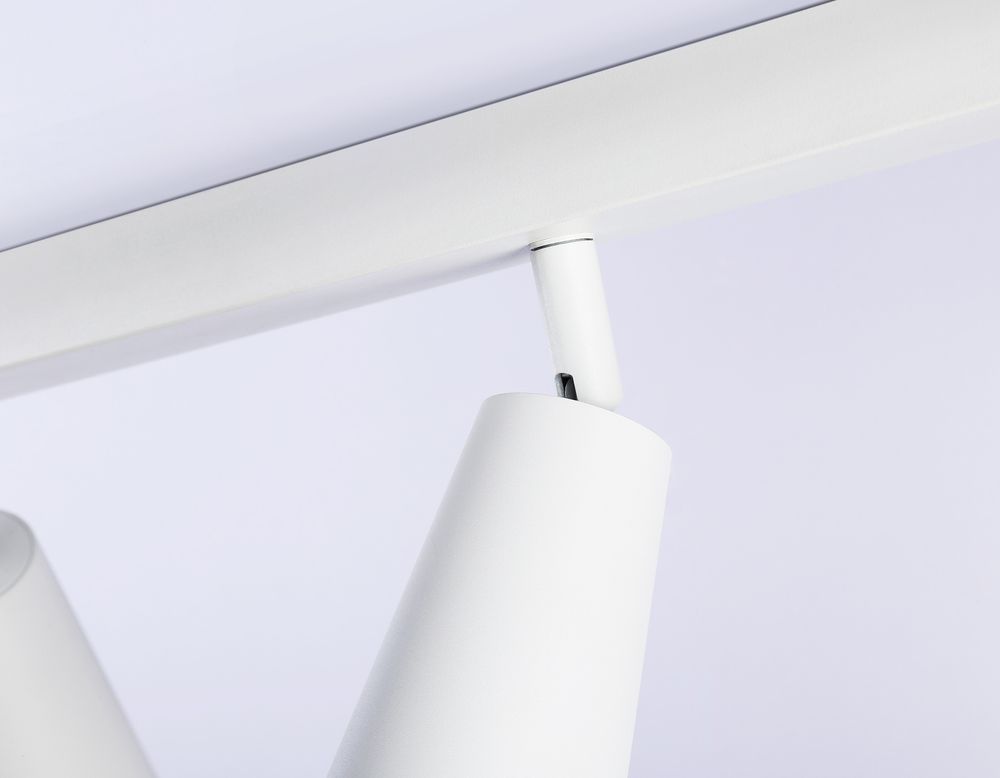 Ambrella Накладной поворотный спот со сменной лампой GU10 Move TA13148