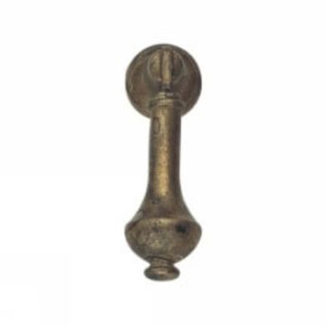 Ручка-серёжка, 'Chippendale' 18х59мм, латунь пат., винт, 21395.04900.03