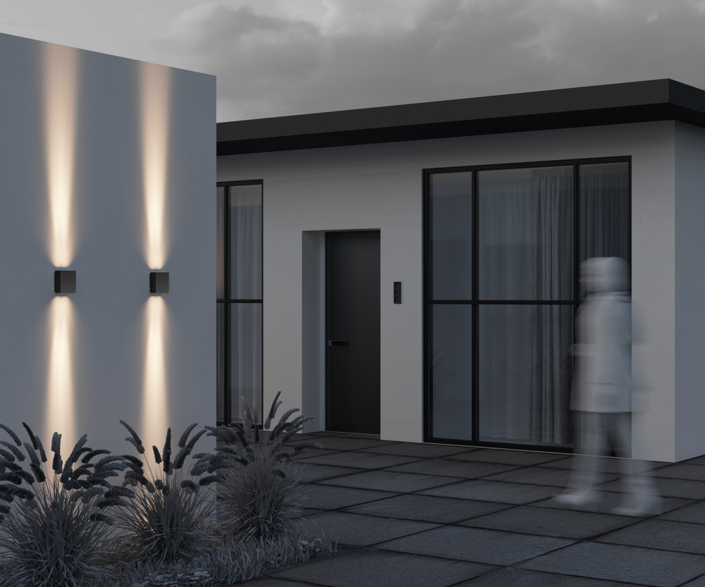 Уличный настенный светильник Outdoor O570WL-L20B3K