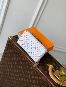 Louis Vuitton Zippy Wallet