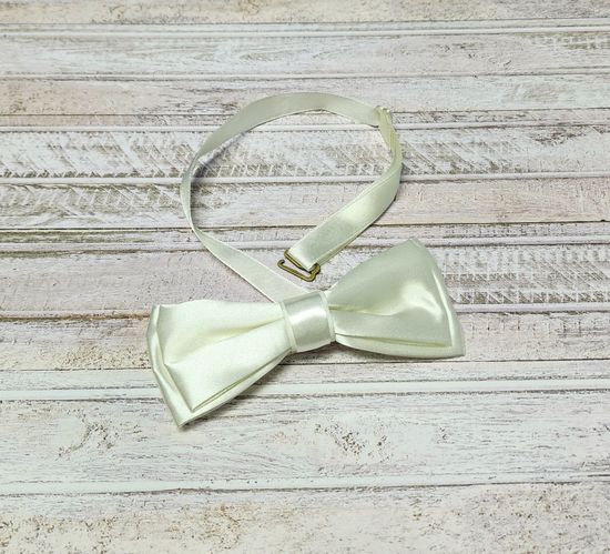 Галстук бабочка классика, лайм глянец