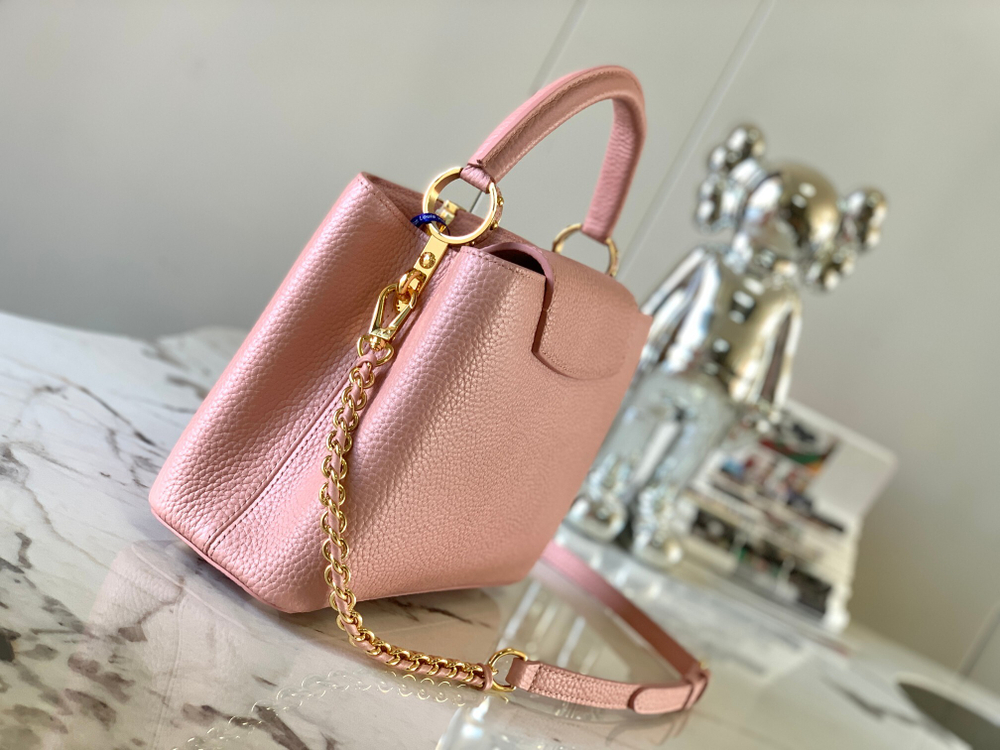 Louis Vuitton Capucines BB