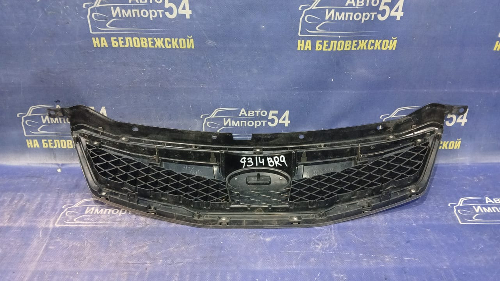 Решетка радиатора SUBARU LEGACY 2009-2012