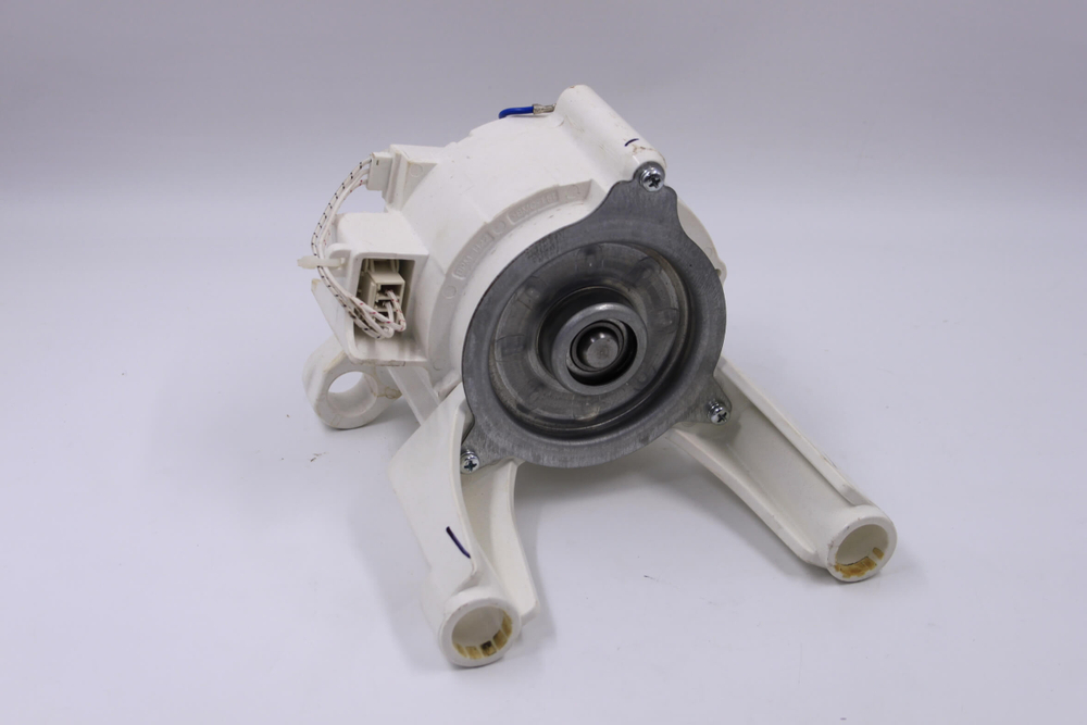 Двигатель(мотор) стиральной машины Whirlpool BPM H22 CL:155(F) 18.5