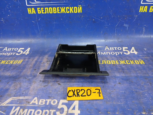 Пепельница TOYOTA ESTIMA 1995