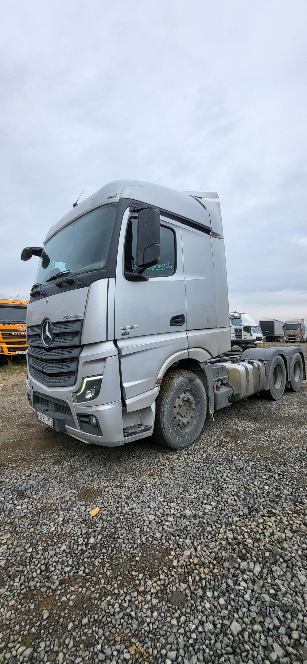 Mercedes-Benz Actros 6x4 Седельный тягач 2653 (Дизельный, 12,8 л, 530 л.с., АТ)