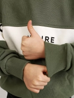 Свитшот для мальчика зеленый в школу и сад