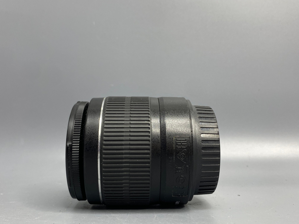 Canon 1200D Kit 18-55mm 24.000 кадров