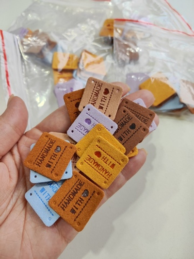 АССОРТИ HAND MADE КВАДРАТ - Нашивка 2,5см (Упаковка - 15шт) (1244 Евгения)