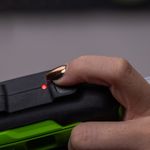 Пистолет клеевой акк. Greenworks G24GLG, 24V, 150°С, нагрев 90 сек, стержни 11 мм, антикапля,1х2Ач,ЗУ,кор (3502207CUA)