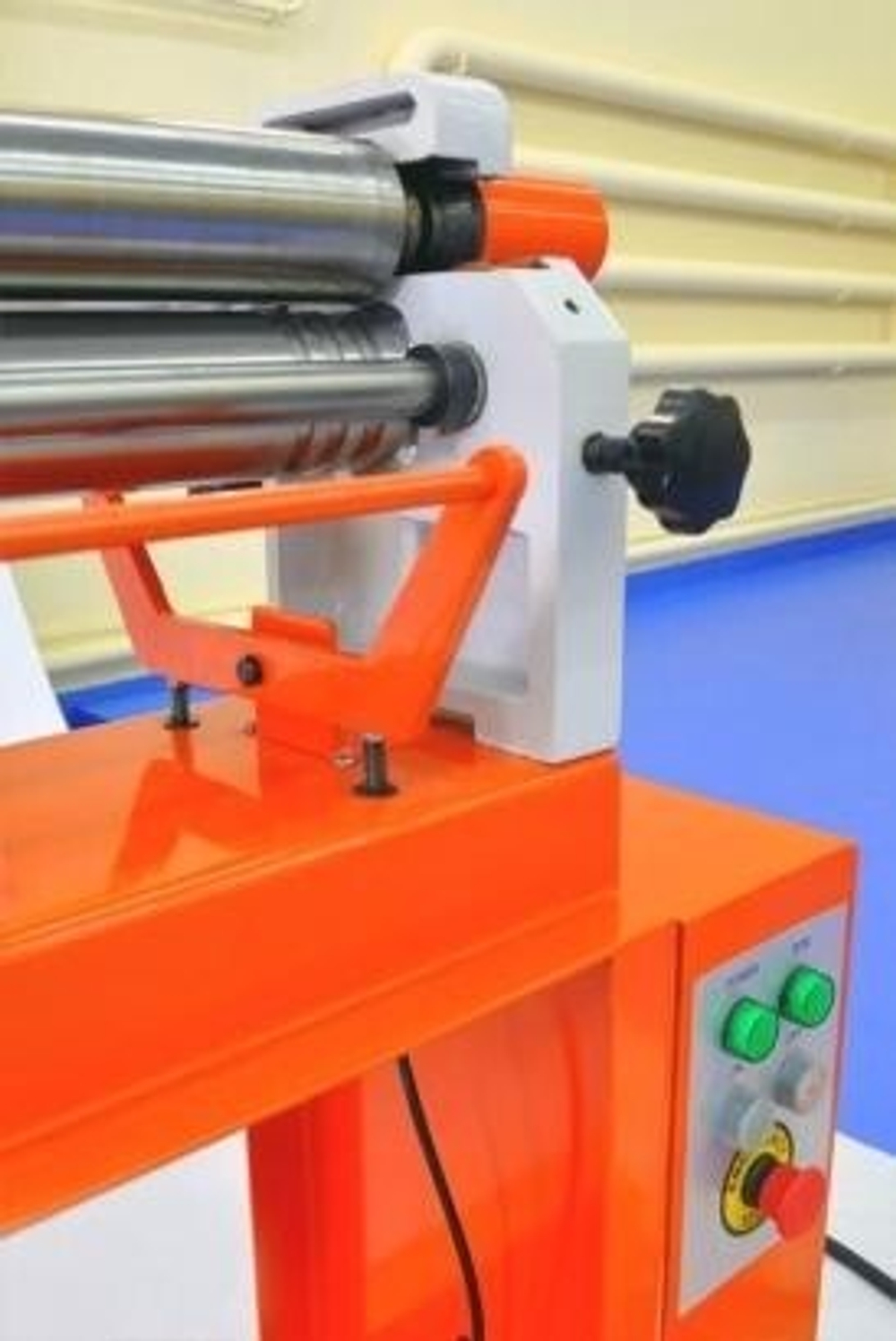 Станок вальцовочный STALEX ESR-1300х2,5 электромеханический 391104