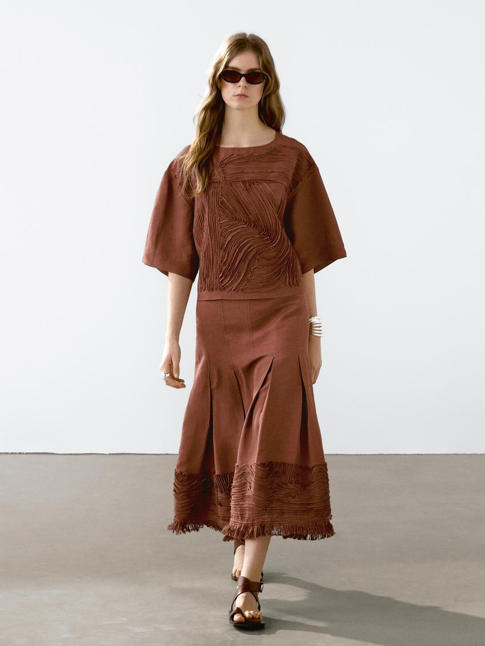 Massimo Dutti Топ свободного кроя с вышивкой, черепичный