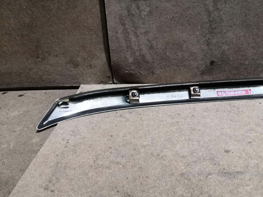 Накладка молдинг капота Toyota Camry (XV50) 11-14 Б/У Оригинал 7577033010