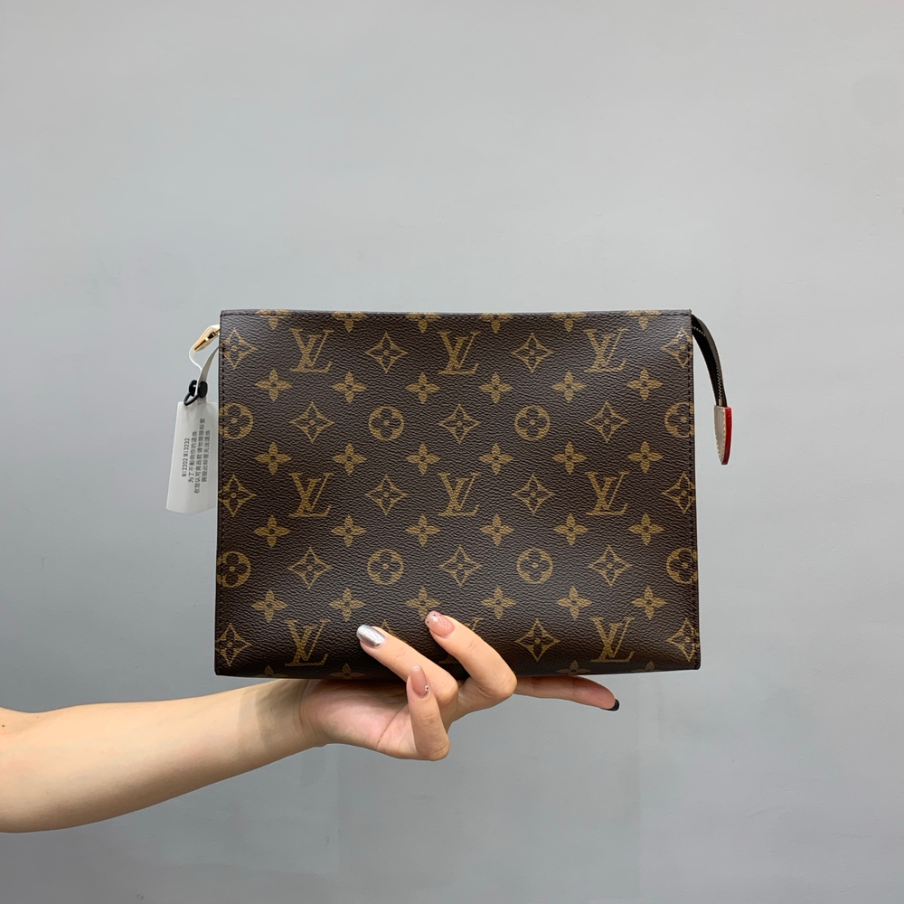 Louis Vuitton Trio Toilet Pouch