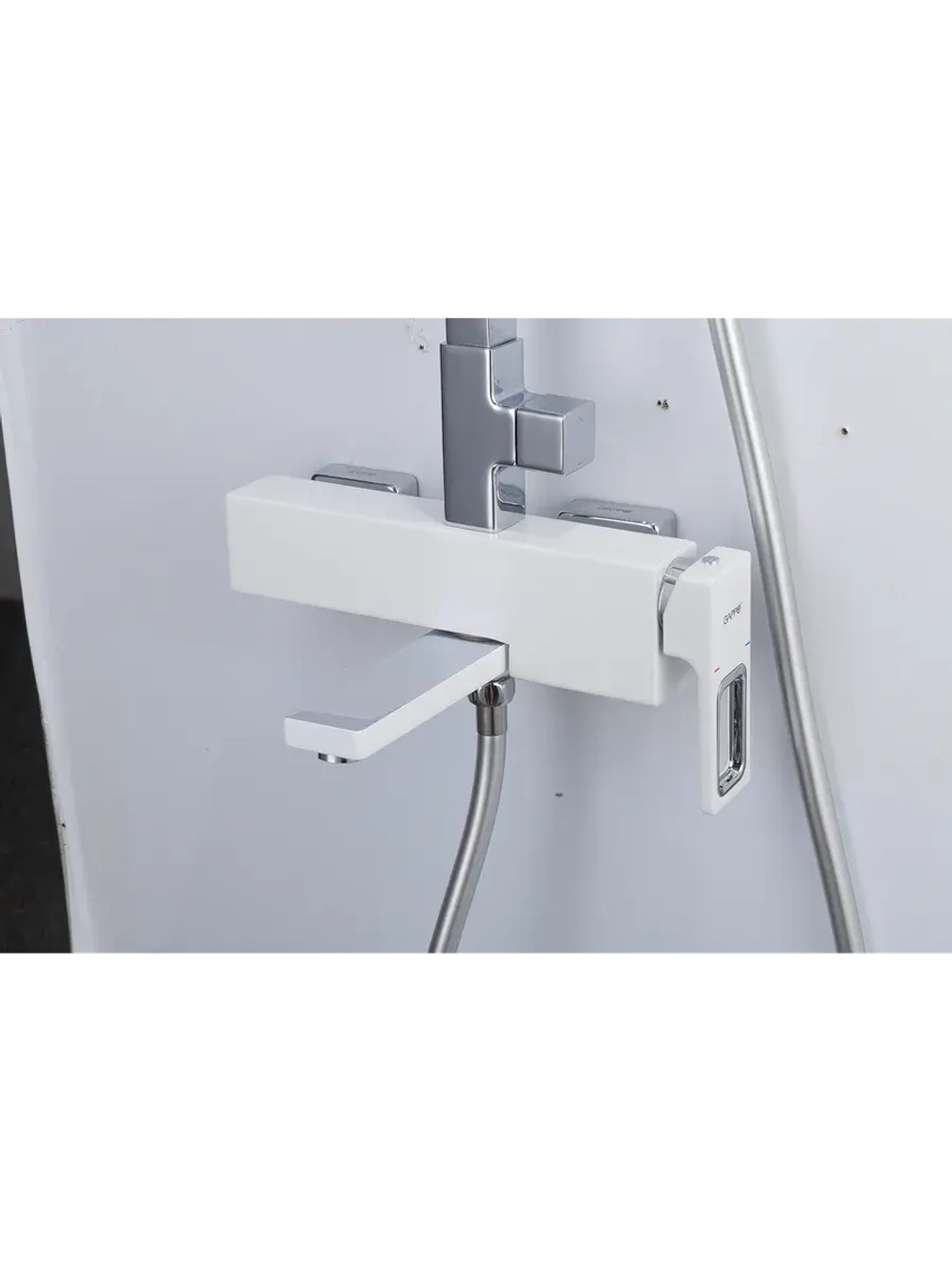 Душевая система с тропическим душем Gappo G2417-8