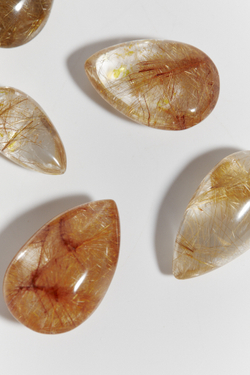 Рутиловый кварц капля