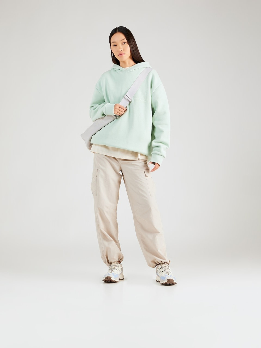 Толстовка женская ELLESSE