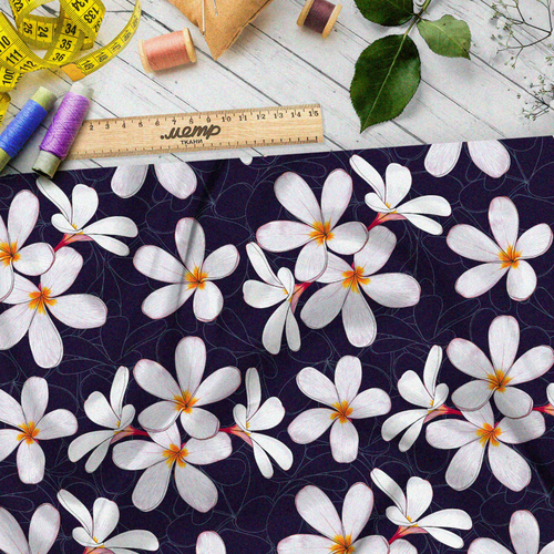 Ткань шелк Армани крупные белые цветы на фиолетовом фоне с узором