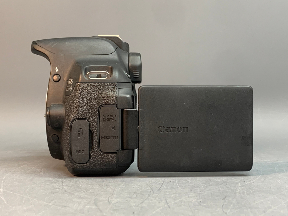 Canon EOS 650D Body 11.615 Кадров