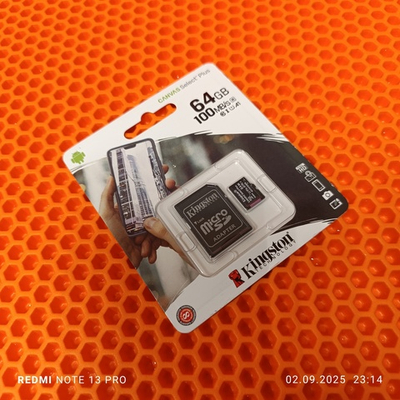 Карта памяти Kingston 64GB MicroSDXC UHS-I с адаптером