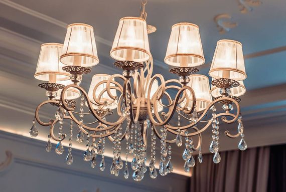 Подвесная люстра Maytoni Grace ARM247-10-G