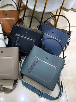 женская сумка на плечо из натуральной кожи