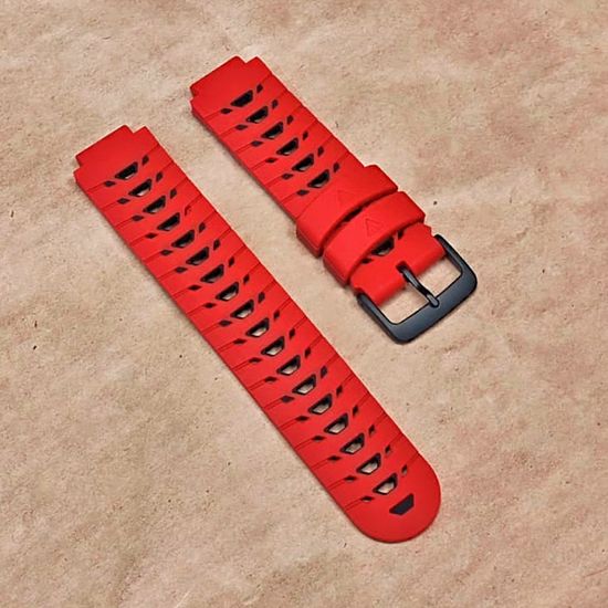 Ремешок для Garmin Forerunner 735XT / 220 / 230 / 235 / 620 / 630 силиконовый двухцветный (Красный / Черный)