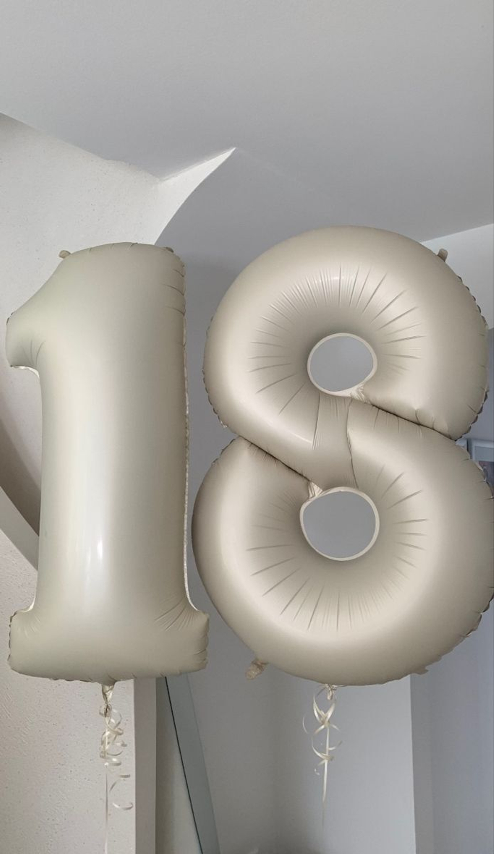 Цифра 1 Кремовый сатин 40" Gr в уп.