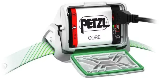 Налобный фонарь Petzl, Actik Core, зеленый
