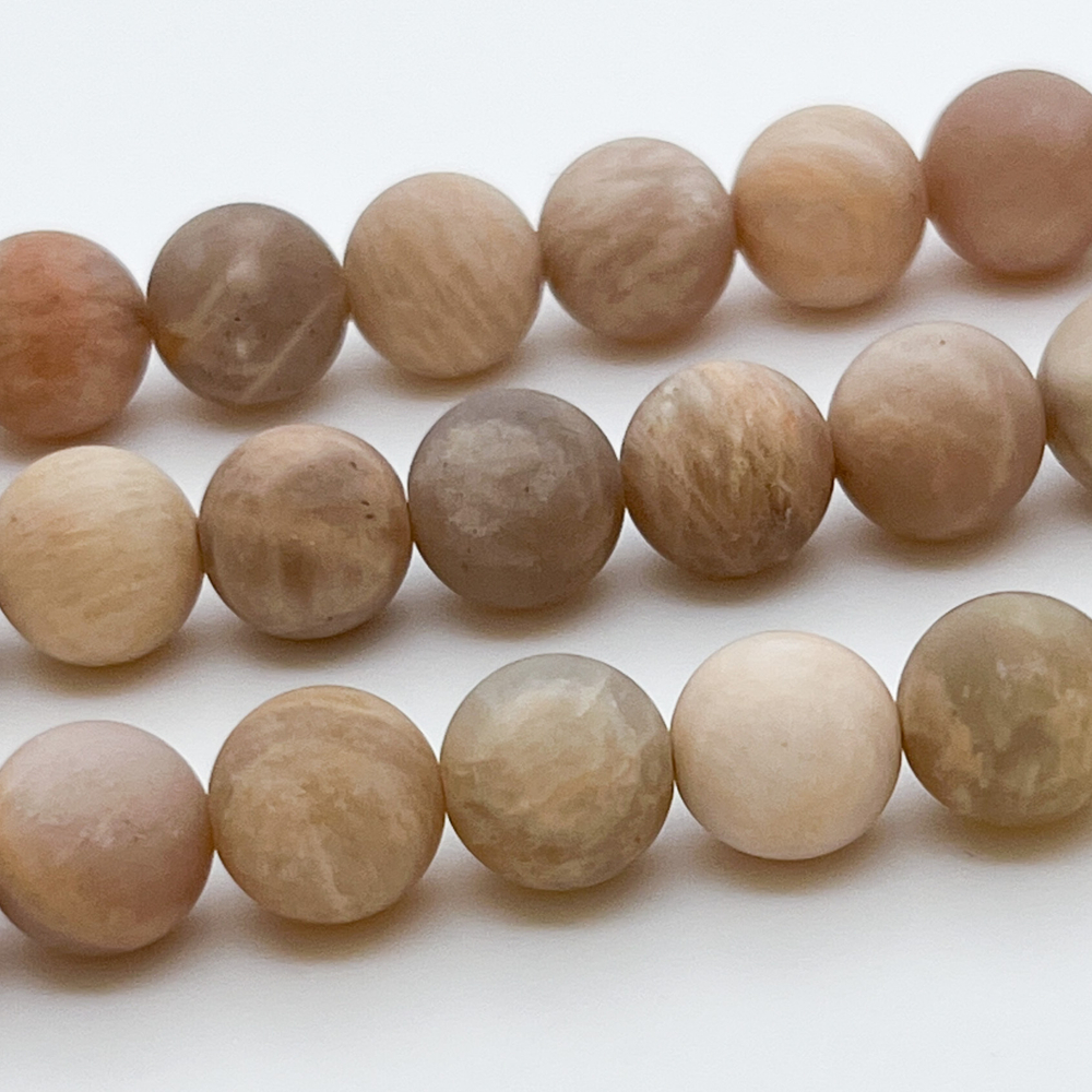 Солнечный камень матовый, диаметр 10-10,1 мм, цена за 9 шт (1/4 нити)