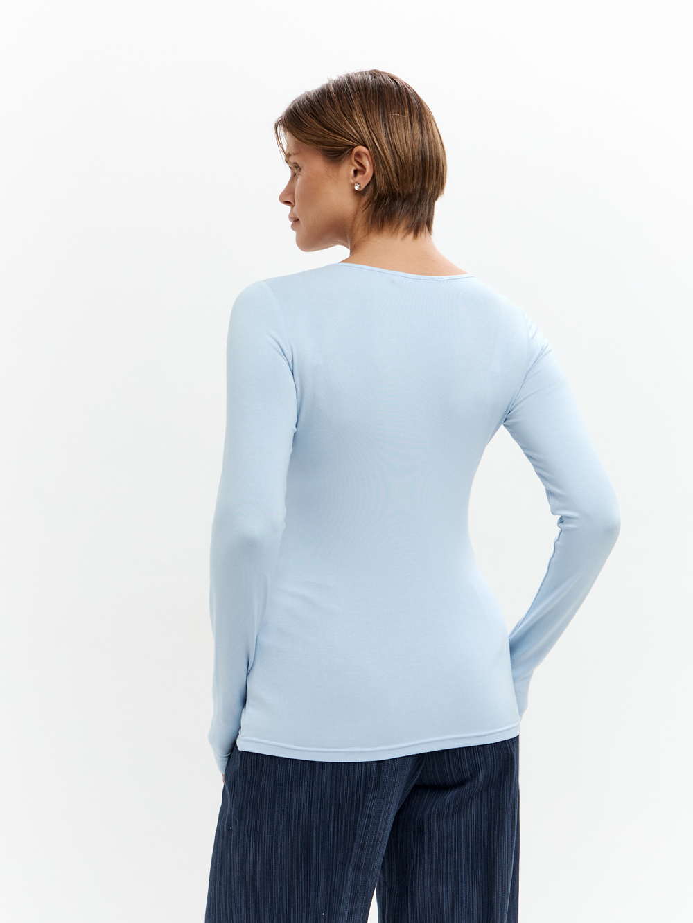 Лонгслив из вискозы Кейт небесно-голубого цвета
