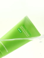 Sungboon Editor Мягкая пенка для глубокого очищения пор Green Tomato Deep Pore Cleansing Ultra Whipping Foam 120 мл